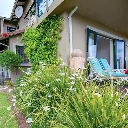 Linkside 2 Self-Catering Hotell Mossel Bay Exteriör bild
