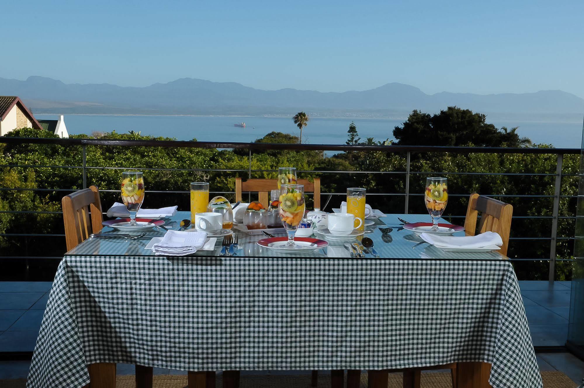 Linkside 2 Self-Catering Hotell Mossel Bay Exteriör bild